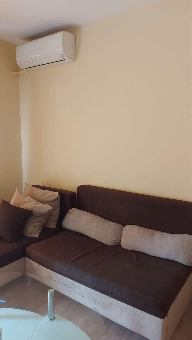 Para alugar  1 quarto Sofia , Banichora , 70 m² | 40162363