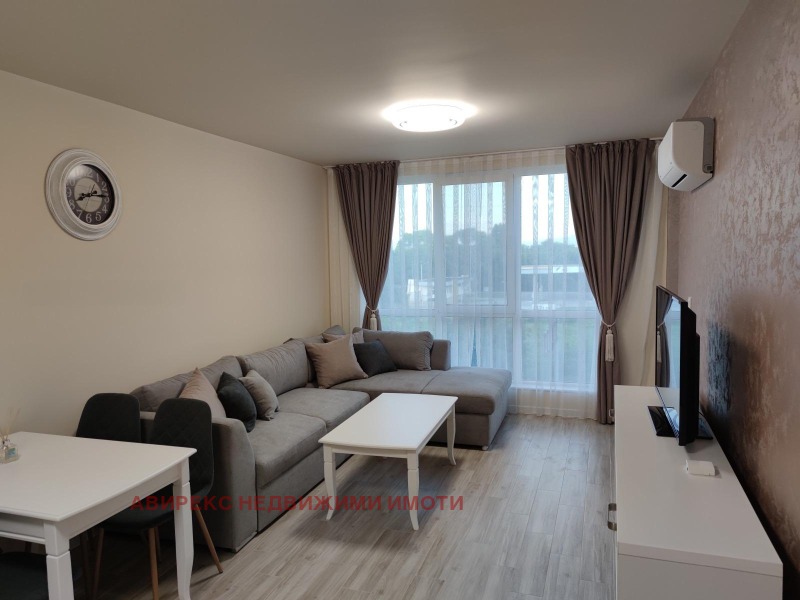 A louer  1 chambre Plovdiv , Trakiya , 70 m² | 94308177