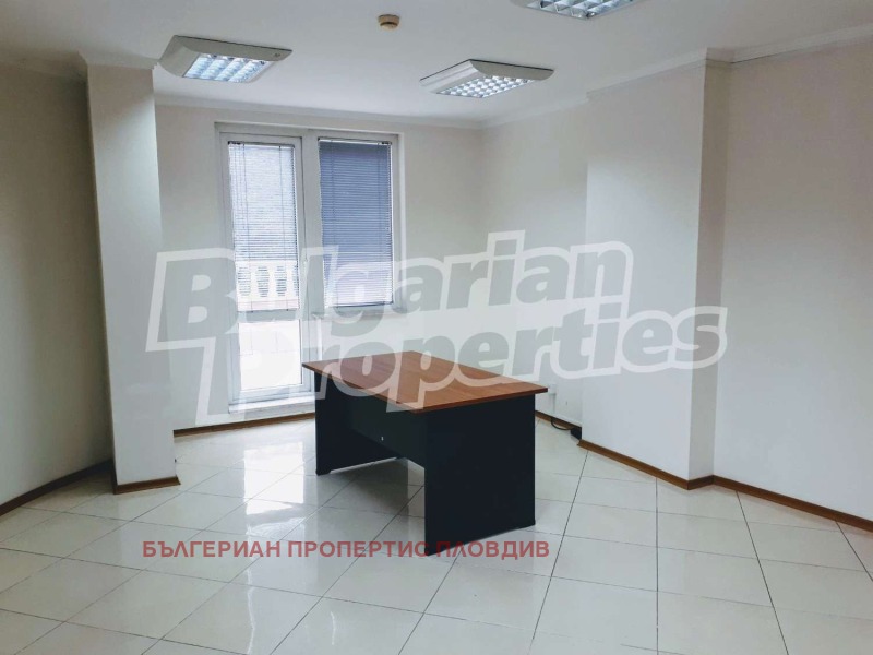 A louer  Bureau Plovdiv , Tsentar , 79 m² | 15180215 - image [7]