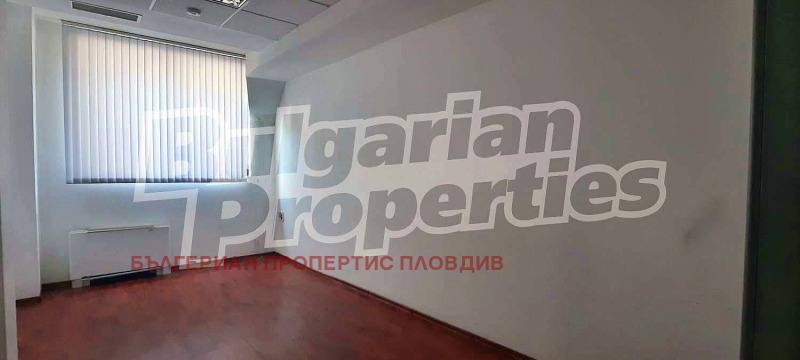 A louer  Bureau Plovdiv , Tsentar , 79 m² | 15180215 - image [8]
