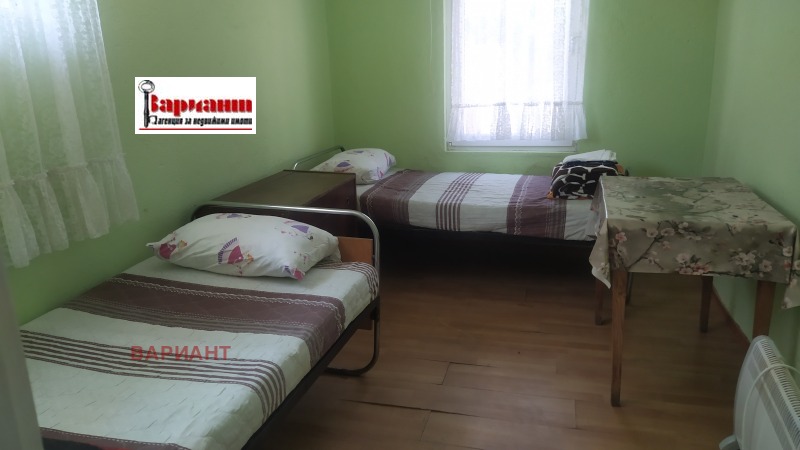 Дава под наем КЪЩА, гр. Панагюрище, област Пазарджик, снимка 7 - Къщи - 52740187