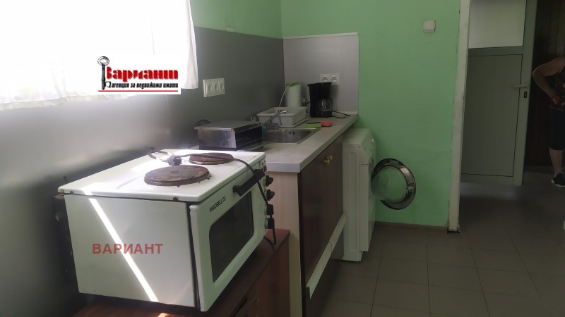 Дава под наем КЪЩА, гр. Панагюрище, област Пазарджик, снимка 4 - Къщи - 52740187