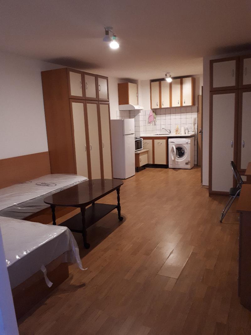 För uthyrning  Studio Sofia , Vrabnica 2 , 53 kvm | 38318998