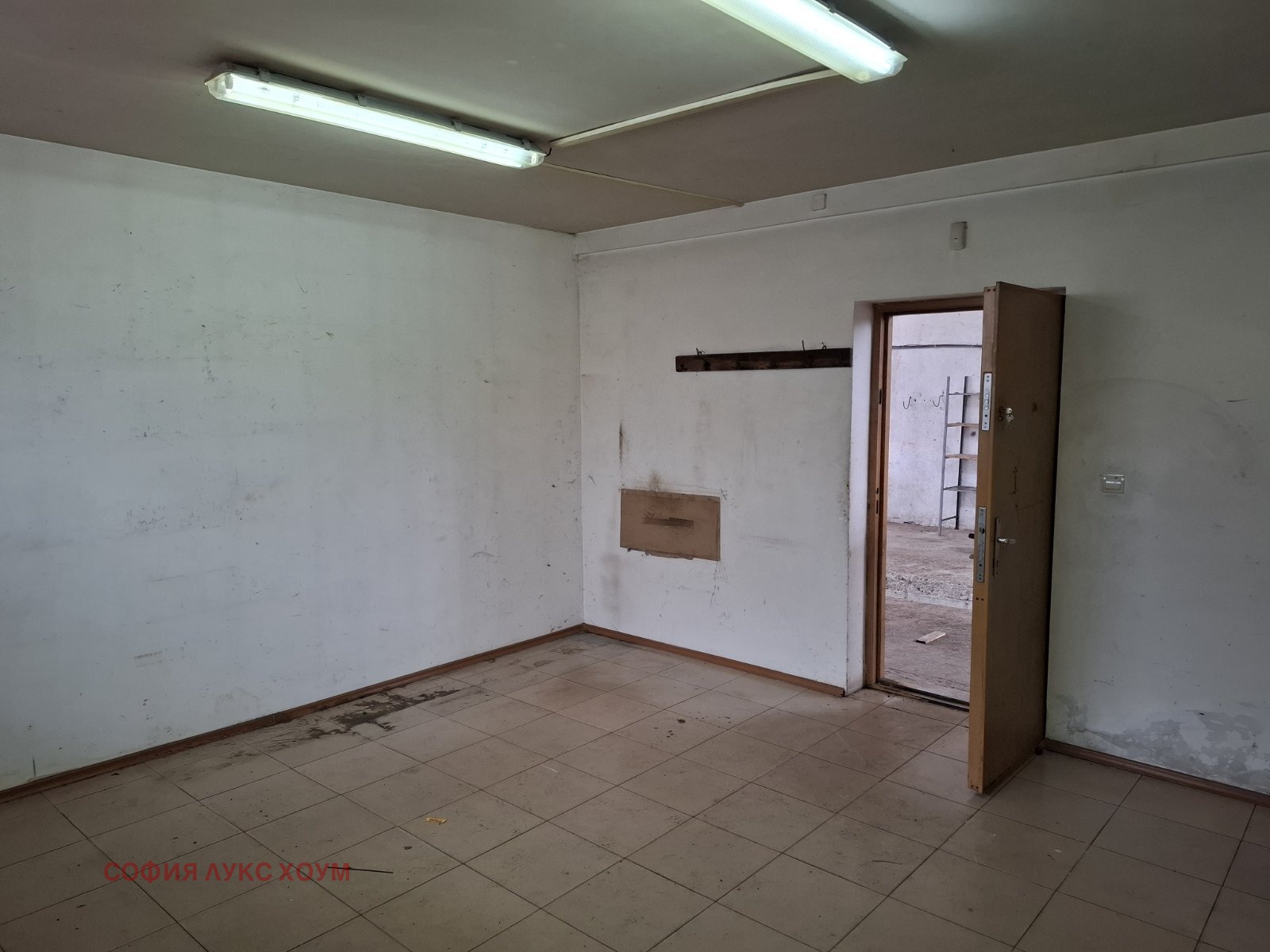 Дава под наем ПРОМ. ПОМЕЩЕНИЕ, гр. София, Летище София, снимка 7 - Производствени сгради - 53331714