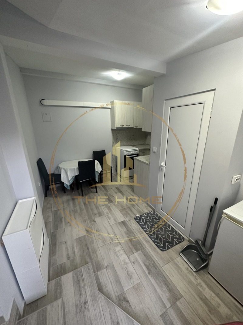 K pronájmu  1 ložnice Varna , Kolchozen pazar , 40 m2 | 64271364