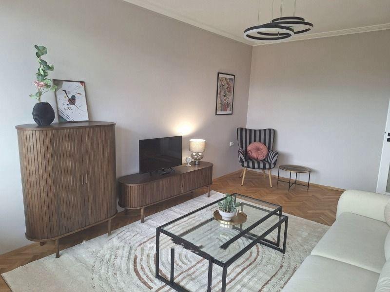 En renta  1 dormitorio Sofia , Geo Milev , 72 metros cuadrados | 54296735