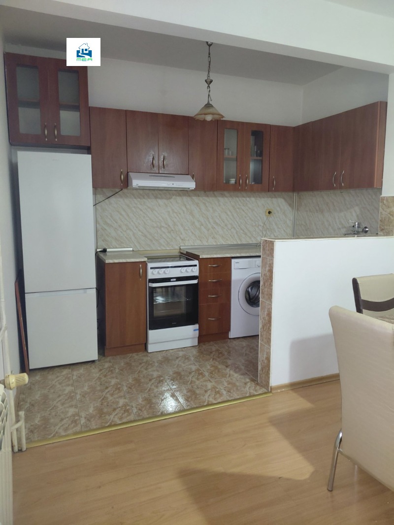 Дава под наем 3-СТАЕН, гр. Плевен, Идеален център, снимка 3 - Апартаменти - 52841470