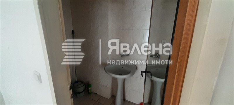 Дава под наем МАГАЗИН, гр. Пловдив, Мараша, снимка 3 - Магазини - 47427981