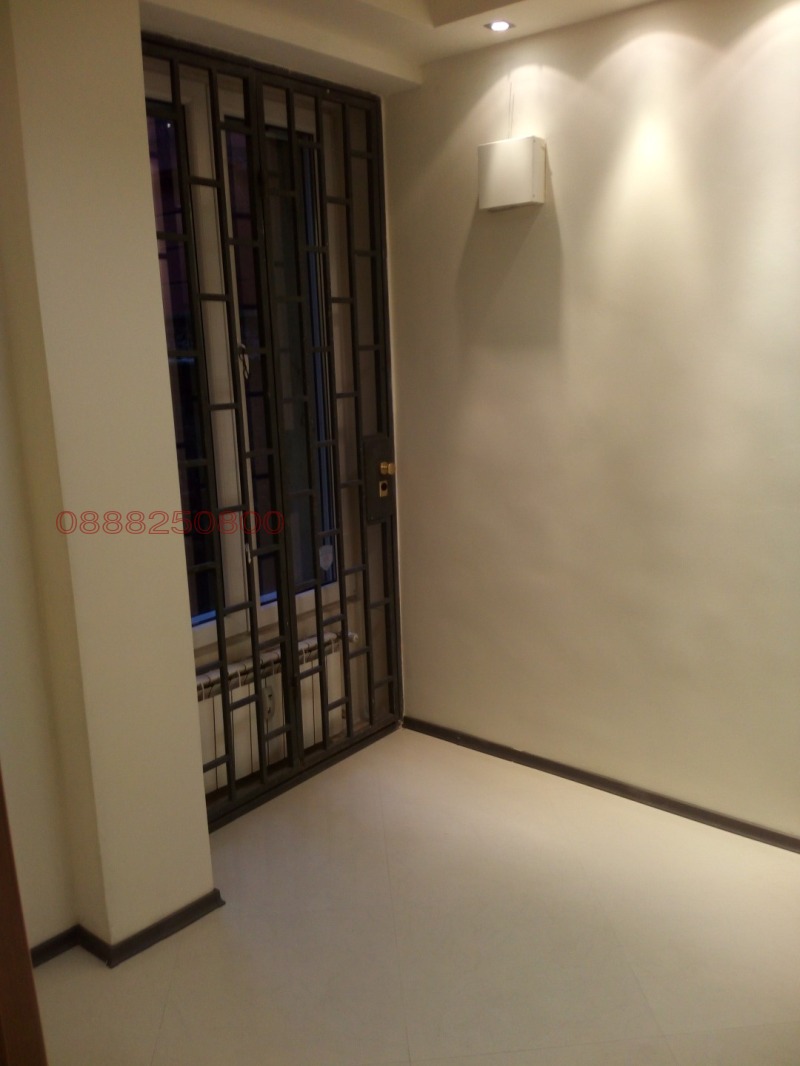 Дава под наем МАГАЗИН, гр. София, Докторски паметник, снимка 7 - Магазини - 52824558