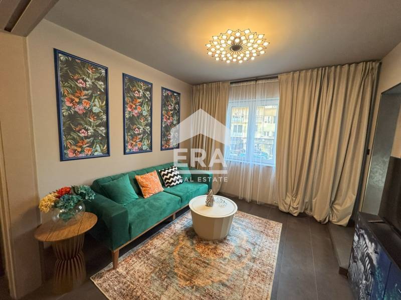 Kiadó  1 hálószoba Sofia , Centar , 65 négyzetméter | 51368704