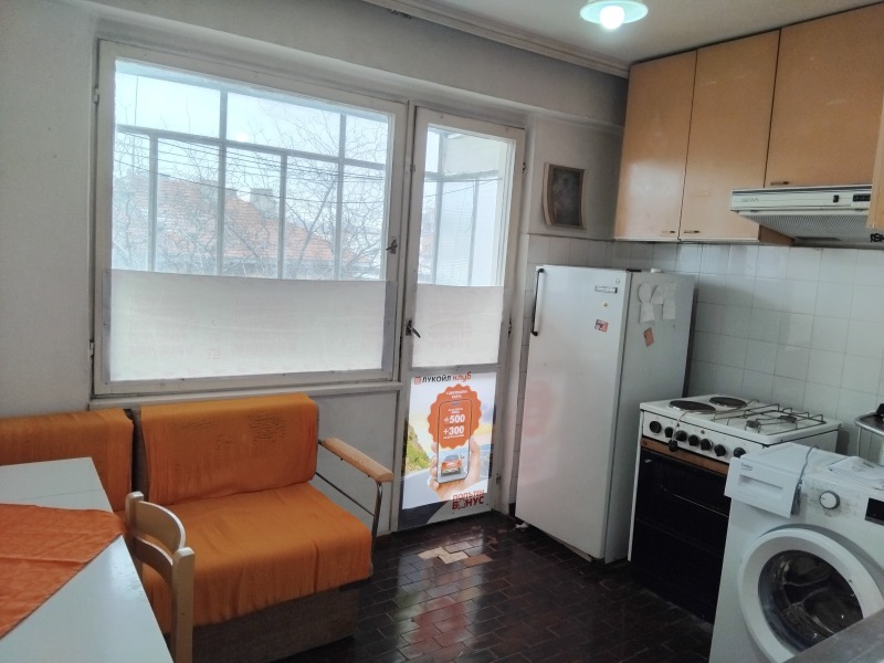 Дава под наем 2-СТАЕН, гр. Русе, Център, снимка 12 - Апартаменти - 53052938