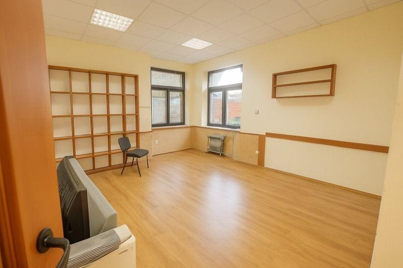 Дава под наем КЪЩА, гр. София, Банишора, снимка 7 - Къщи - 52478911