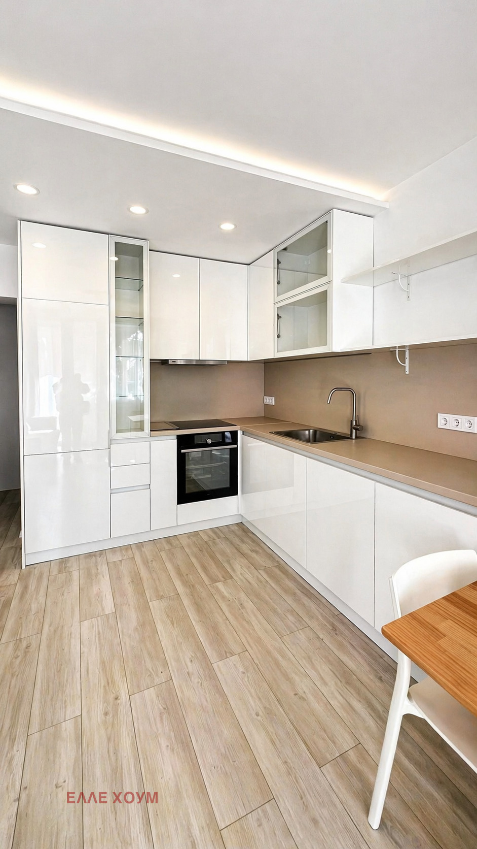 Дава под наем 3-СТАЕН, гр. Варна, Бриз, снимка 2 - Апартаменти - 54269233