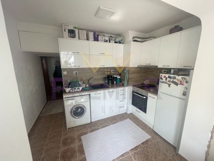 K pronájmu  1 ložnice Varna , Centar , 60 m2 | 65700811
