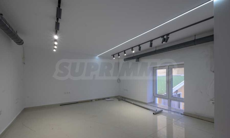 Дава под наем МАГАЗИН, гр. София, Център