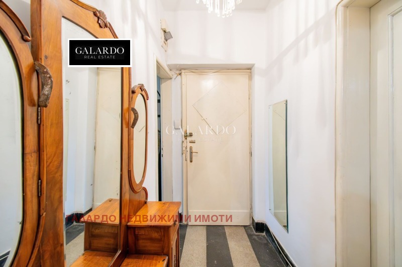 Дава под наем 3-СТАЕН, гр. София, Център, снимка 12 - Апартаменти - 52211852