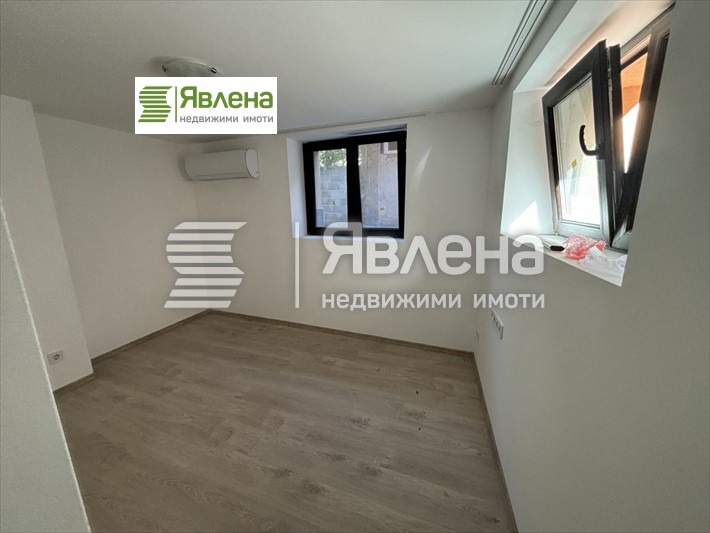 Vuokrattavana  3+ makuuhuone Sofia , Reduta , 111 neliömetriä | 69147557 - kuva [6]