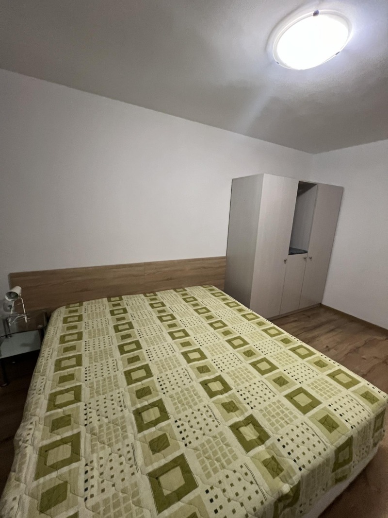 Zu vermieten  2 Schlafzimmer Warna , Zentar , 65 qm | 25760050 - Bild [3]