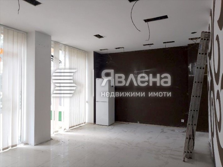 Дава под наем  Магазин град Благоевград , Идеален център , 57 кв.м | 38643813 - изображение [3]