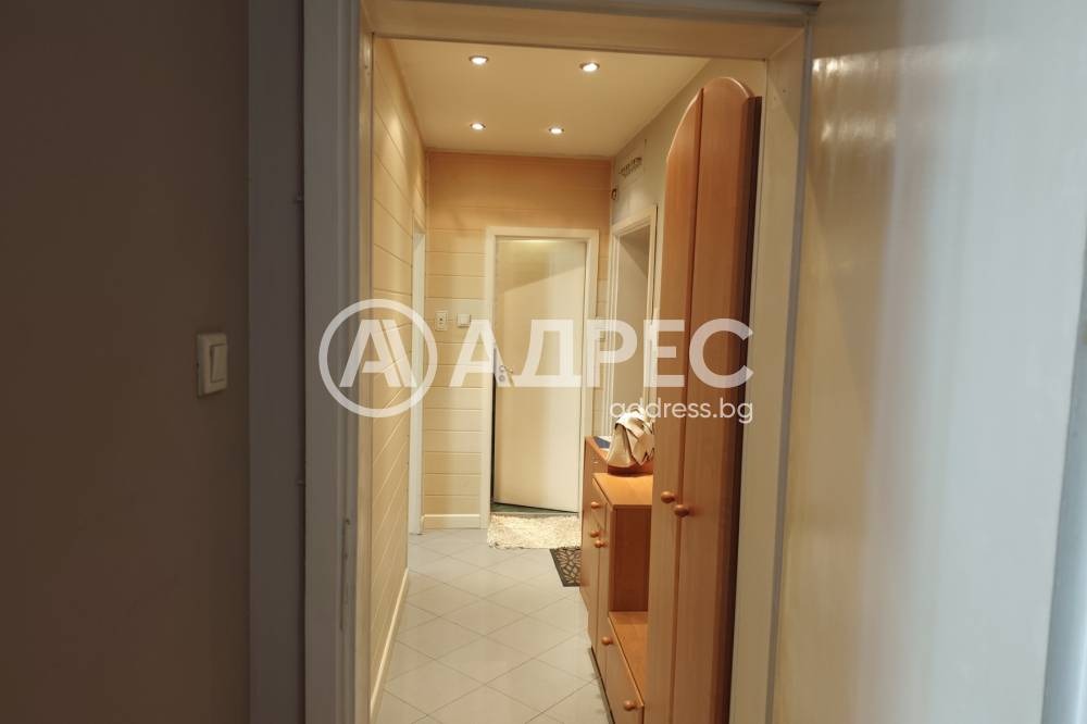 Дава под наем 2-СТАЕН, гр. София, Света Троица, снимка 12 - Апартаменти - 56068579