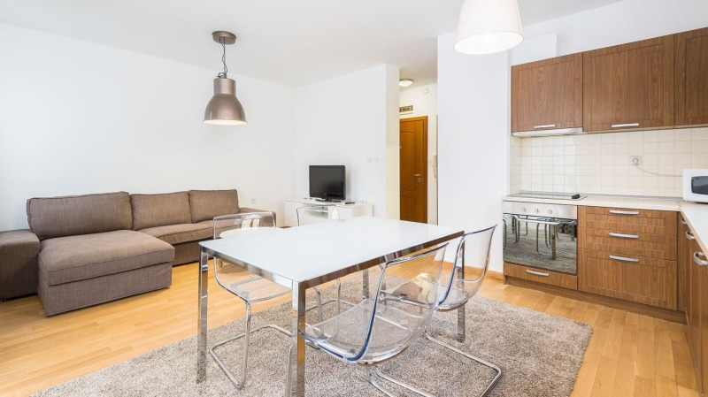 Под наем 2-СТАЕН, град София, Център • 699 € • 42951015 — Holmes.bg