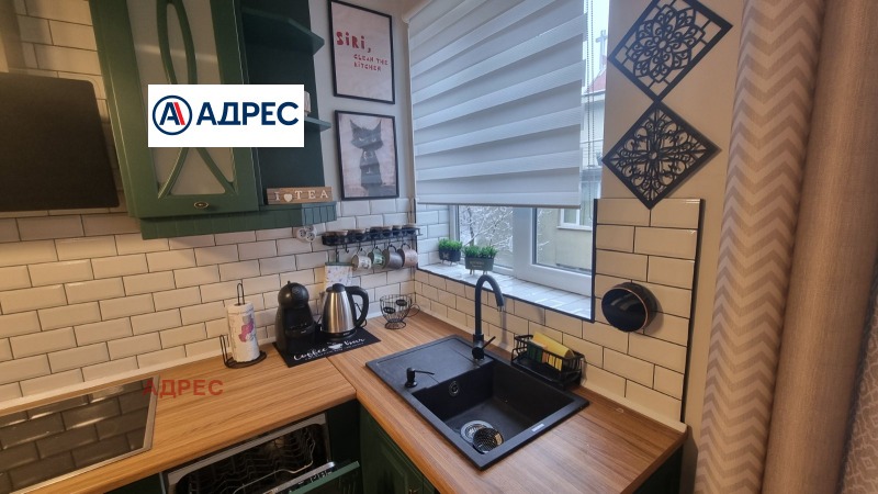 K pronájmu  1 ložnice Varna , Centar , 60 m2 | 98078264 - obraz [3]