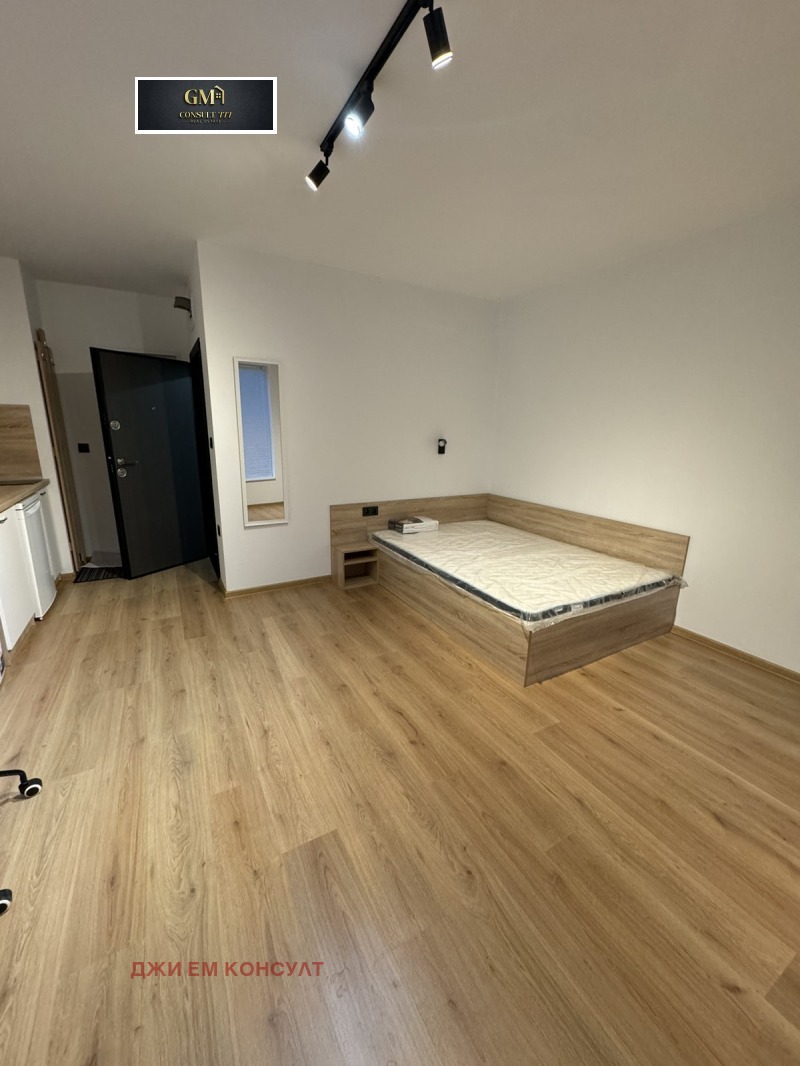 De inchiriat  Studio Pleven , Șiroc țentâr , 35 mp | 62767157 - imagine [5]