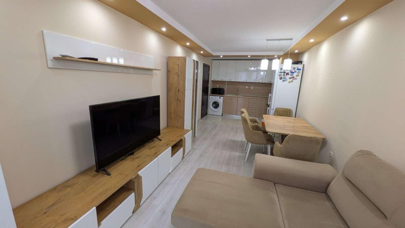 A louer  1 chambre Plovdiv , Mladejki Halm , 63 m² | 48559081 - image [2]
