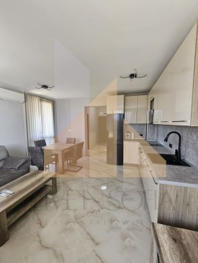 1 chambre Vrajdebna, Sofia