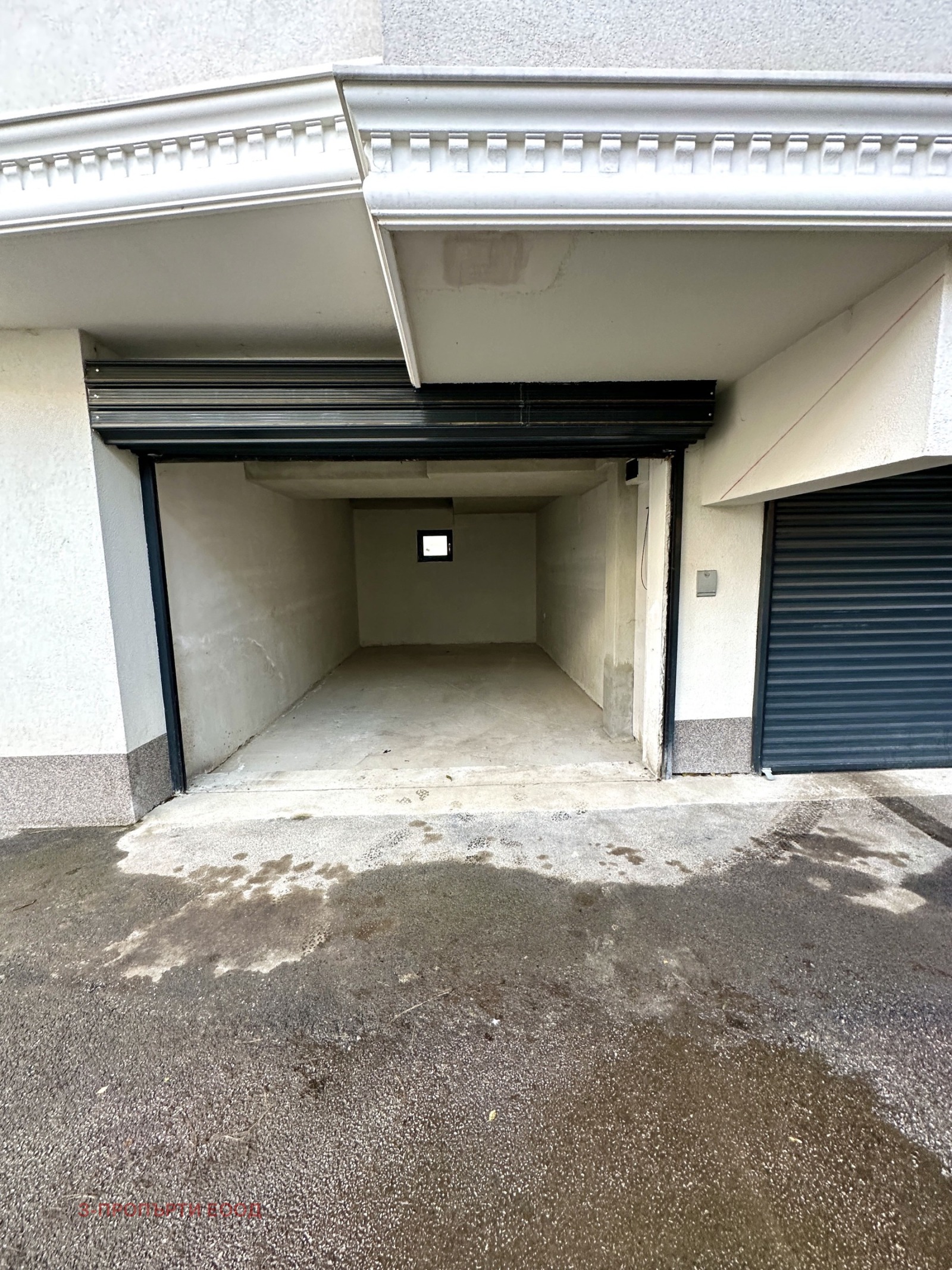 Дава под наем ГАРАЖ, ПАРКОМЯСТО, гр. София, Център, снимка 3 - Гаражи и паркоместа - 56273814