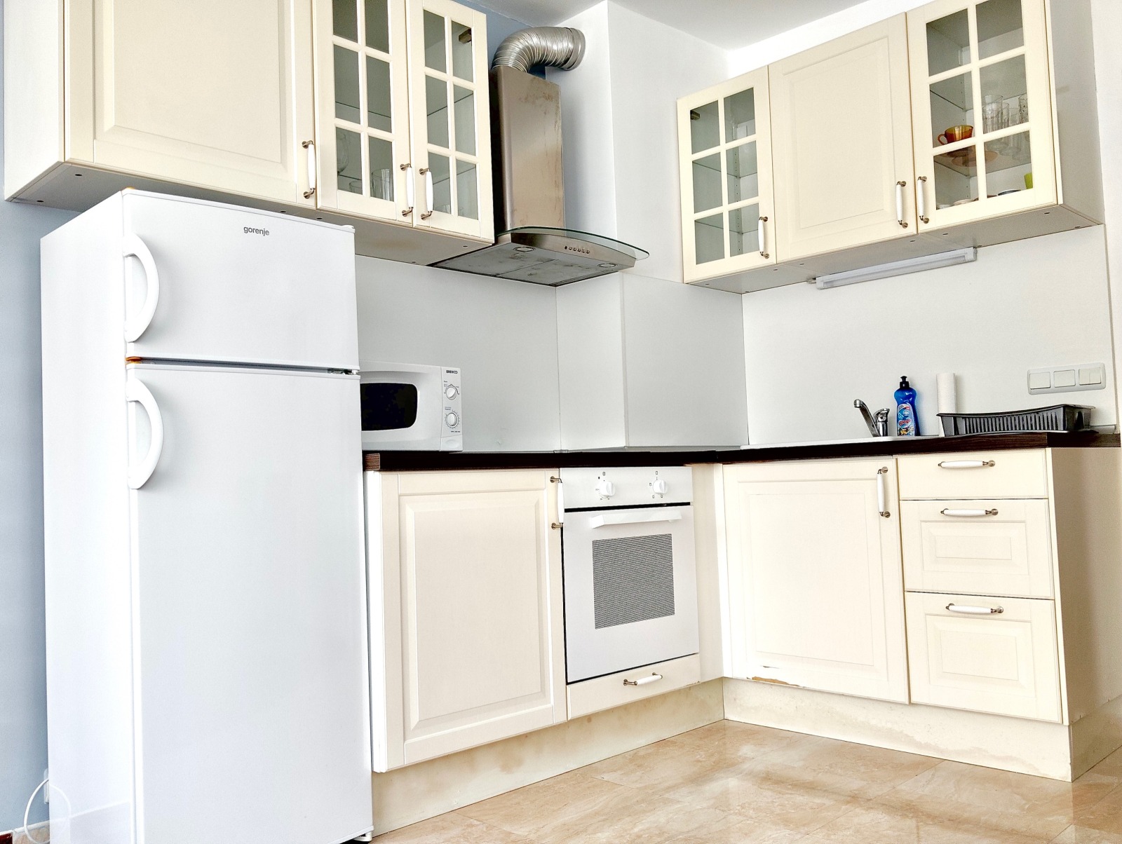 Дава под наем 2-СТАЕН, гр. София, Бояна, снимка 6 - Апартаменти - 53820232