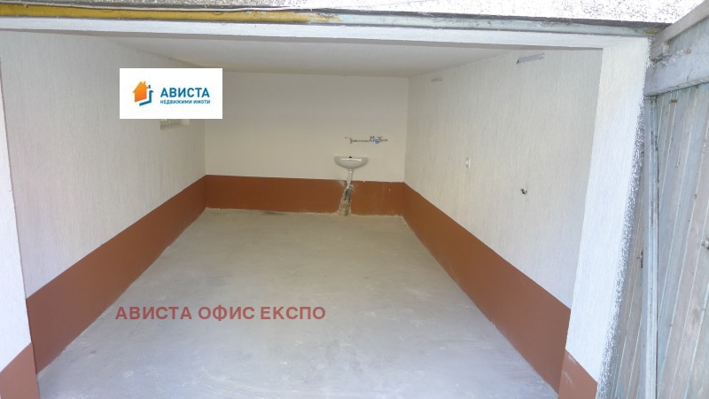 Дава под Наем ГАРАЖ в град София, Лозенец - 21 кв.м / 125 € » 244.48 лв., АВИСТА ОФИС ЕКСПО