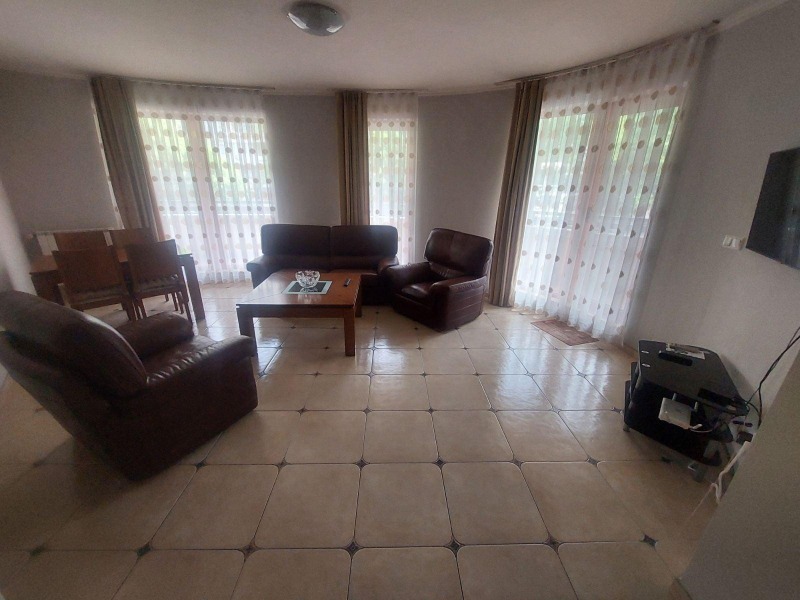 K pronájmu  2 ložnice Plovdiv , Karšijaka , 135 m2 | 57785391