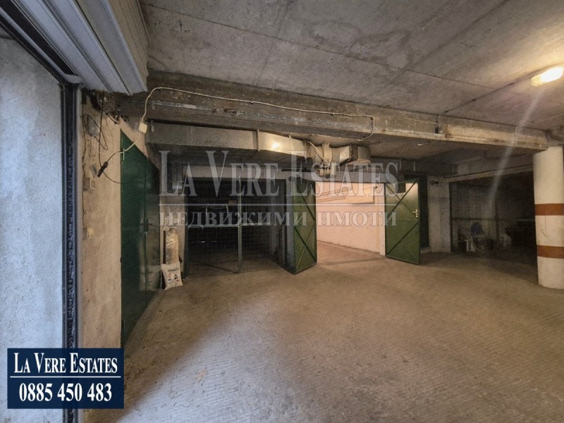 Дава под наем ГАРАЖ, ПАРКОМЯСТО, гр. Русе, Център, снимка 7 - Гаражи и паркоместа - 52977424