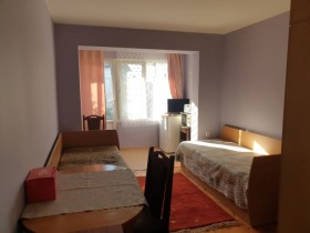 Studio Akatsiia, Veliko Tarnovo 1