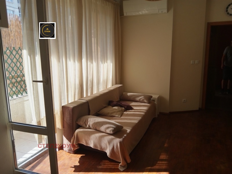 En renta  1 dormitorio Sofia , Pavlovo , 50 metros cuadrados | 51399911 - imagen [2]