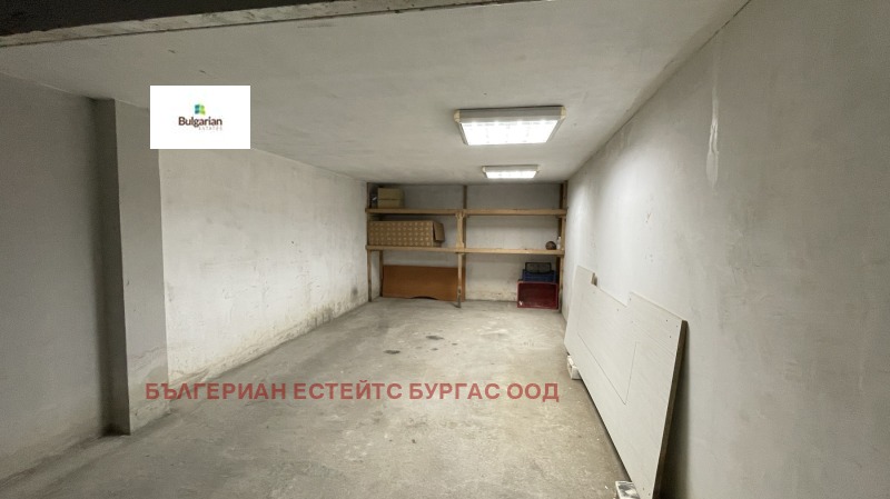 Дава под наем ГАРАЖ, ПАРКОМЯСТО, гр. Несебър, област Бургас