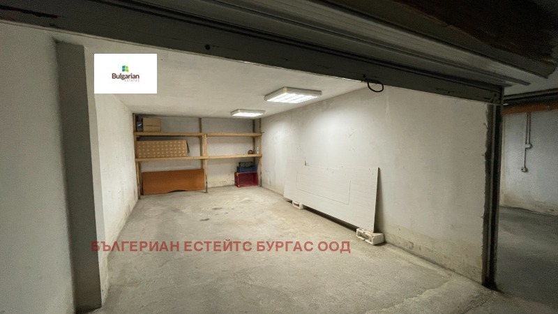 Дава под наем ГАРАЖ, ПАРКОМЯСТО, гр. Несебър, област Бургас, снимка 11 - Гаражи и паркоместа - 53086789