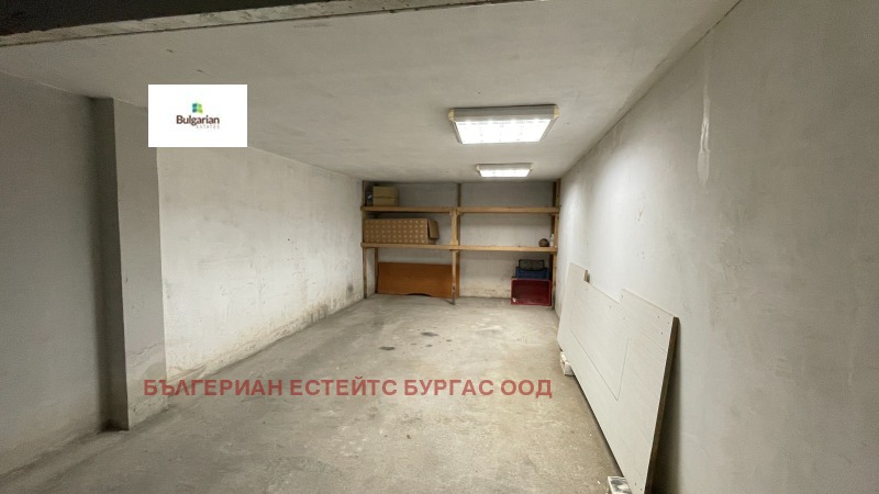 Дава под наем ГАРАЖ, ПАРКОМЯСТО, гр. Несебър, област Бургас, снимка 9 - Гаражи и паркоместа - 53086789