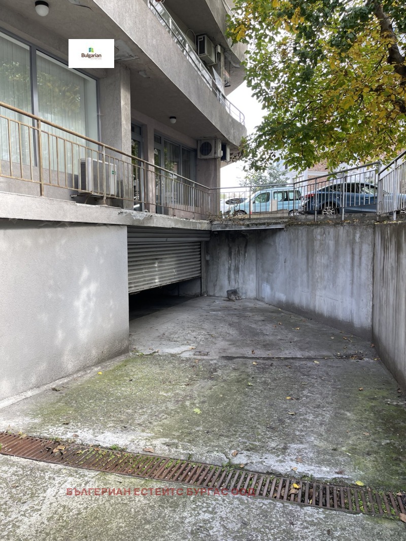 Дава под наем ГАРАЖ, ПАРКОМЯСТО, гр. Несебър, област Бургас, снимка 2 - Гаражи и паркоместа - 53086789