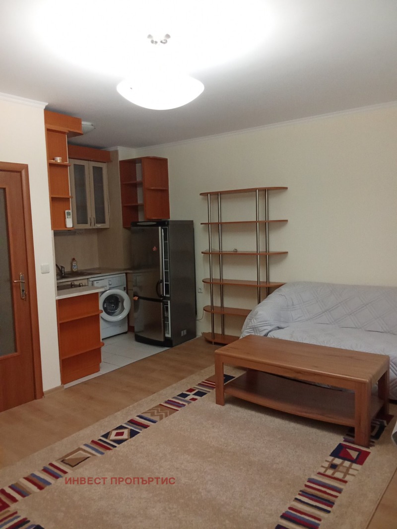 Дава под Наем 2-СТАЕН в град София, Белите брези - 72 кв.м / 750 € » 1 466.87 лв., ИНВЕСТ ПРОПЪРТИС