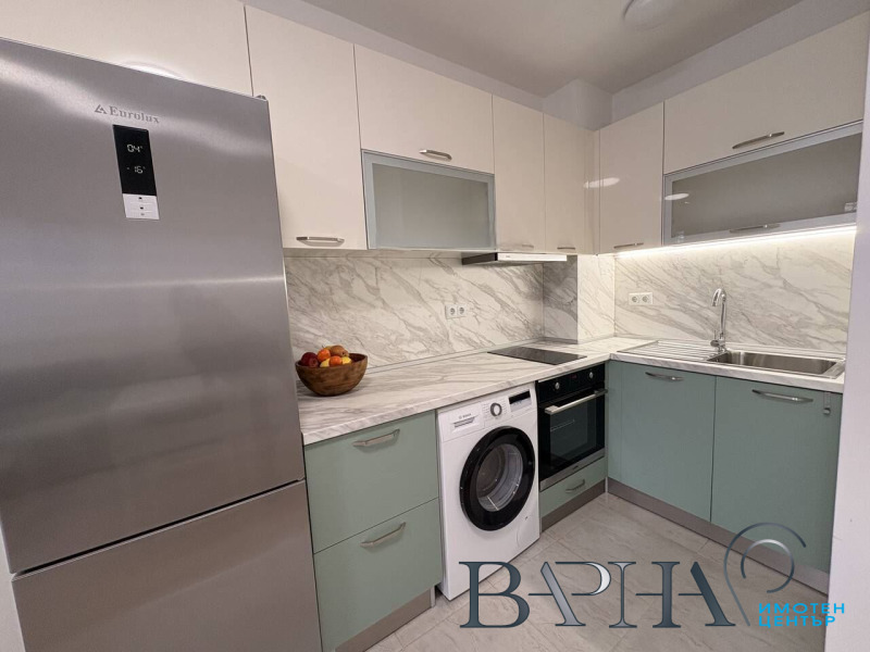 Дава под Наем 2-СТАЕН в град Варна, Гранд Мол - 60 кв.м / 500 € » 977.92 лв., ИМОТЕН ЦЕНТЪР ВАРНА