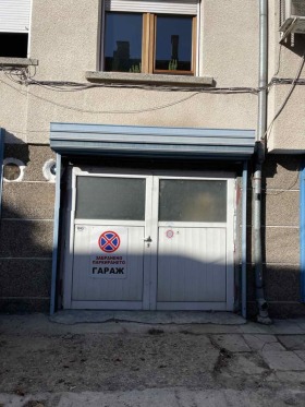 Дава под наем  Гараж, Паркомясто, град Плевен