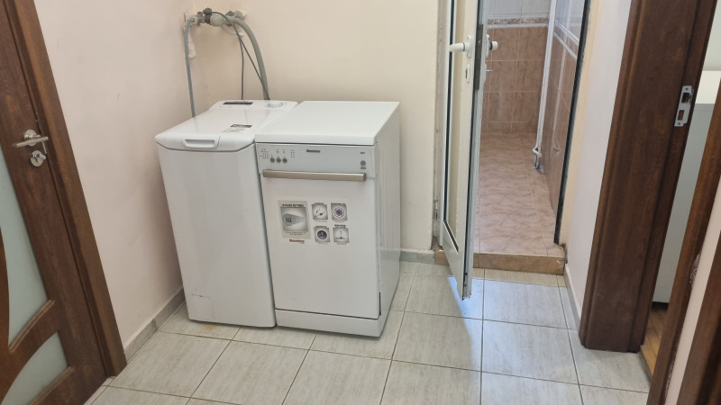 De inchiriat  3 dormitoare Sofia , Mladost 4 , 100 mp | 28649557 - imagine [10]