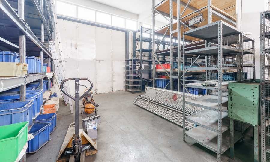 Дава под наем МАГАЗИН, гр. София, Суходол, снимка 8 - Магазини - 54137314