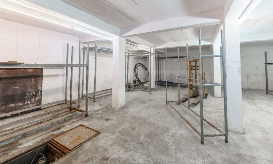 Дава под наем МАГАЗИН, гр. София, Суходол, снимка 11 - Магазини - 54137314