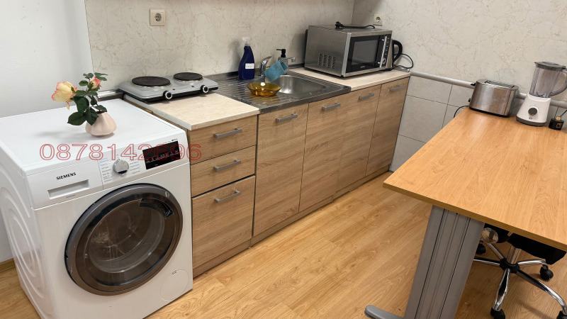 Дава под наем СТАЯ, гр. София, Център, снимка 4 - Стаи под наем - 52940953