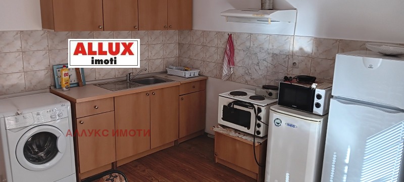 Дава под наем 2-СТАЕН, гр. Русе, Широк център