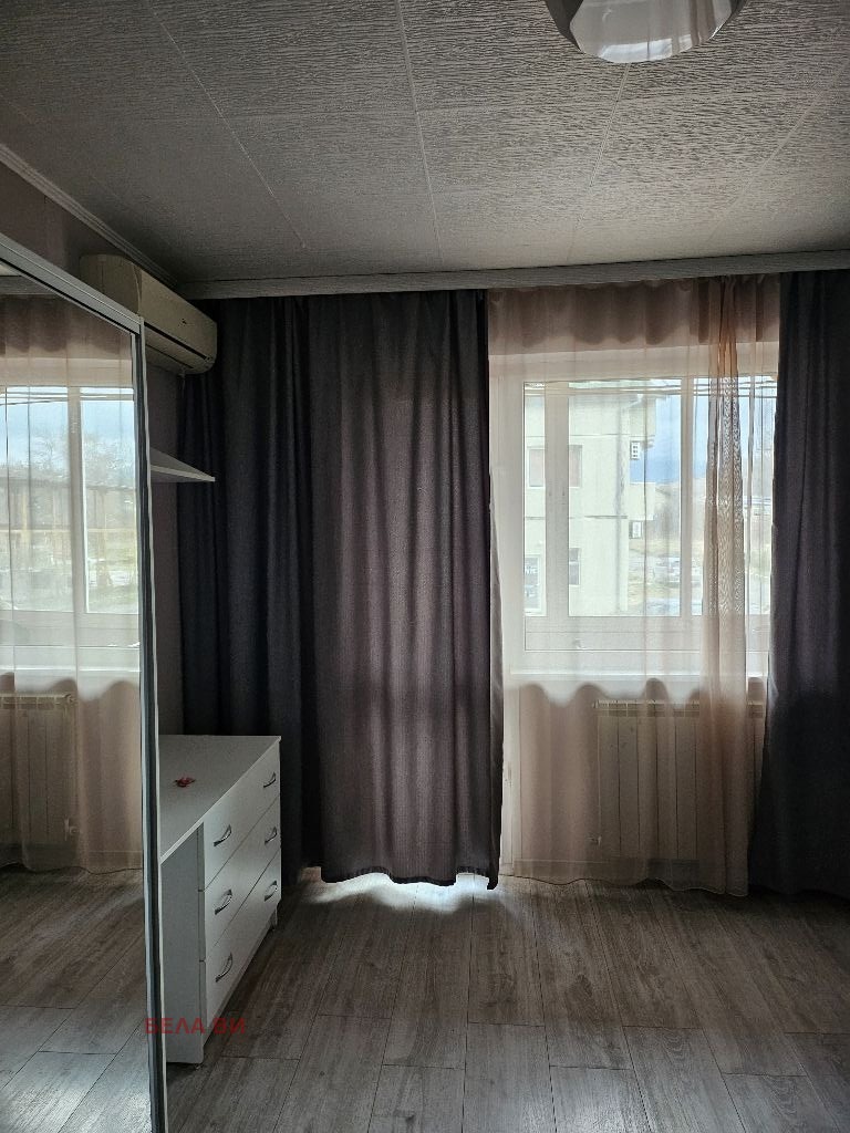 Da affittare  Studio Pernik , Iztok , 68 mq | 70662694 - Immagine [7]