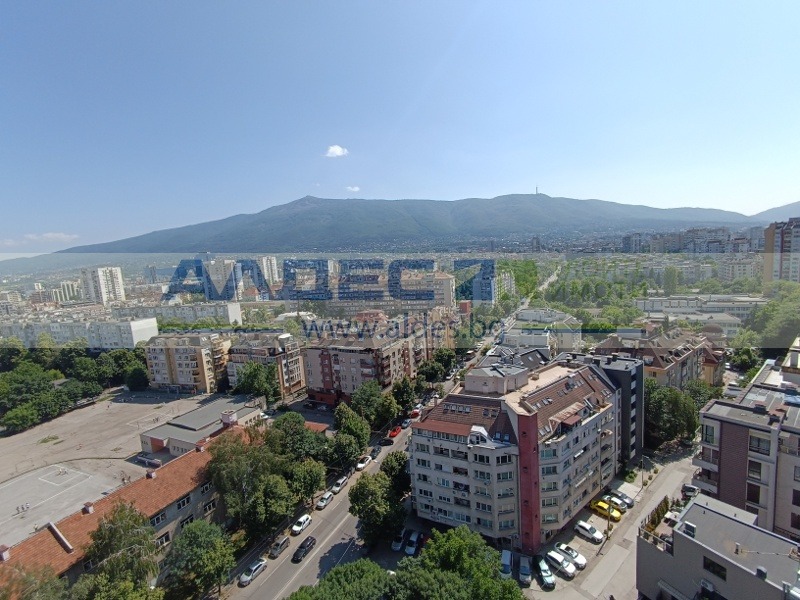 Издаје се  1 спаваћа соба Софија , Борово , 75 м2 | 29825331